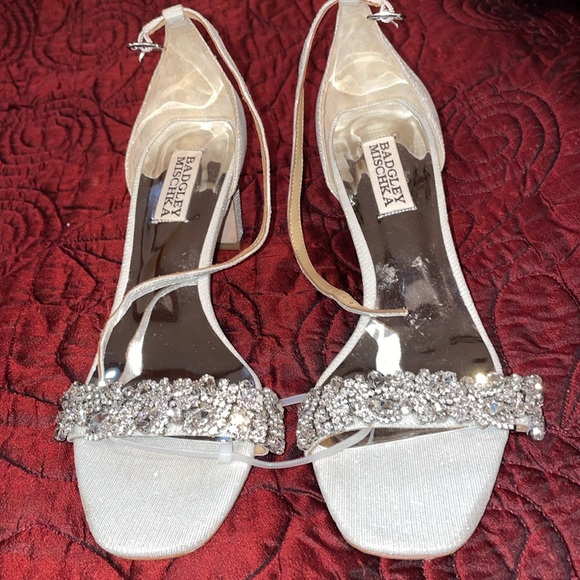 Badgley Mischka Alexa Embellished Bock Heel Sandals. SZ 7 - Picture 2 of 5